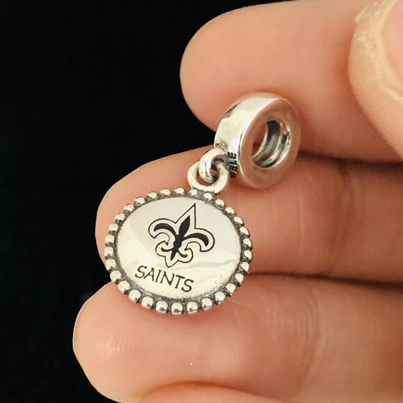 ✨🔥Pandora New Orleans Saints Dangle Charm - Picture 1 of 5